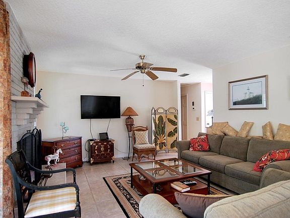 5th image of 390 Spoonbill Ln
