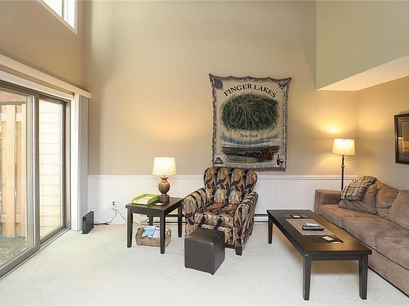 5th image of 12 Golfside Cir