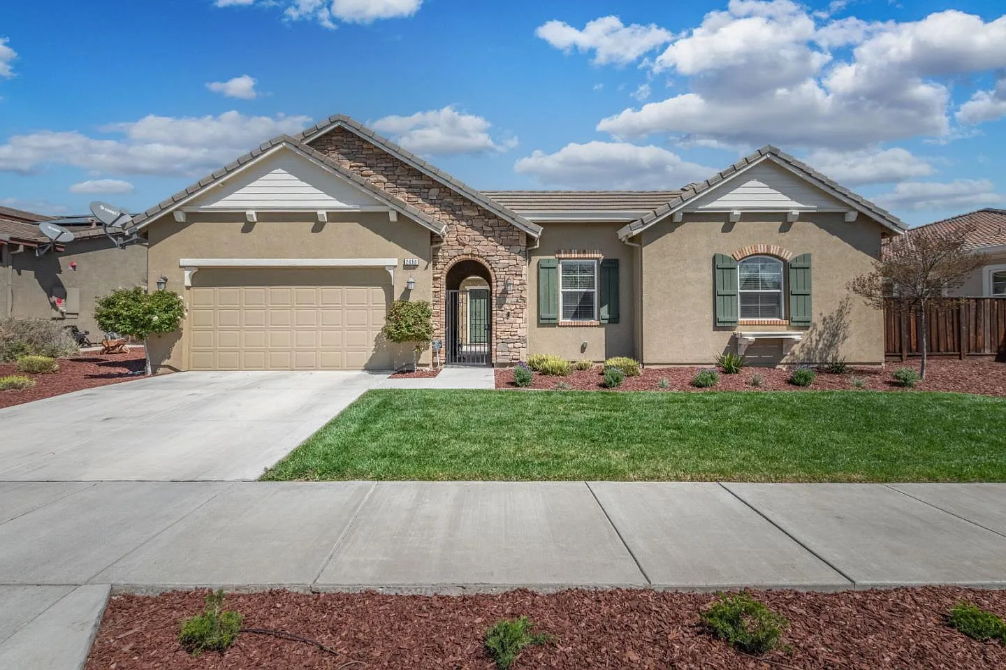 2650 Manresa Shore Ln photo 1