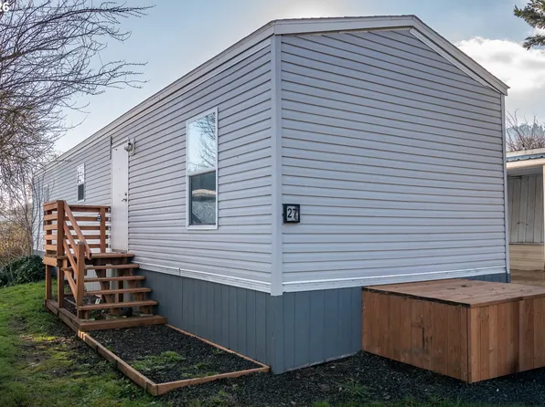 5000 NE Stephens St Unit 27, Roseburg, OR 97470