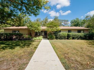 1106 28th St, Hondo, TX 78861