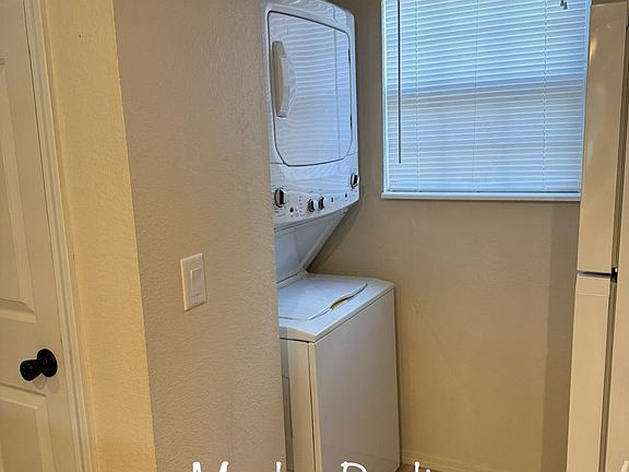5th image of 32 Golfshores Dr APT 9