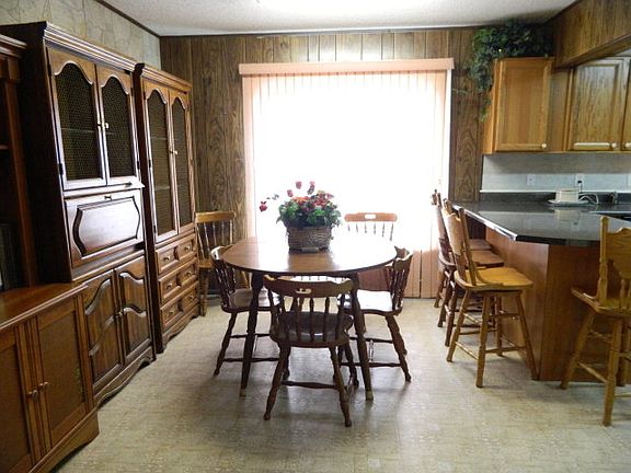 4th image of 2515 Crown Ave