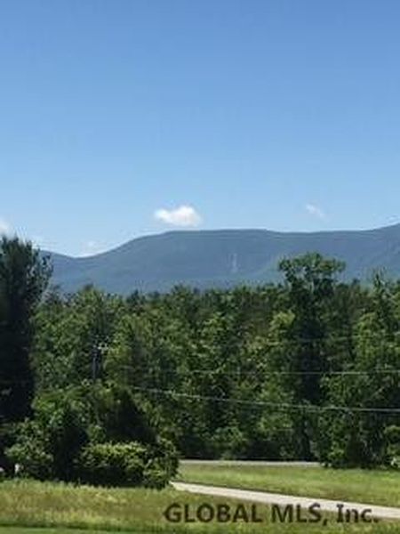 3rd image of 39 SUNNY HILL ACRES Road