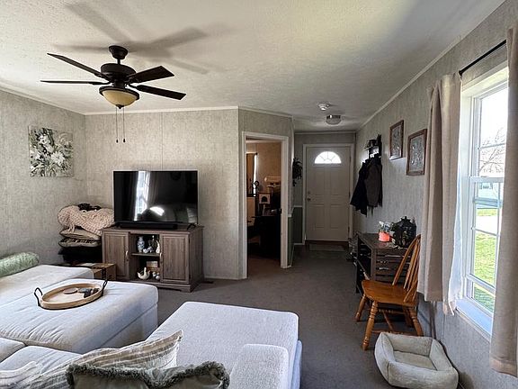 5th image of 2 Ponderosa Ln