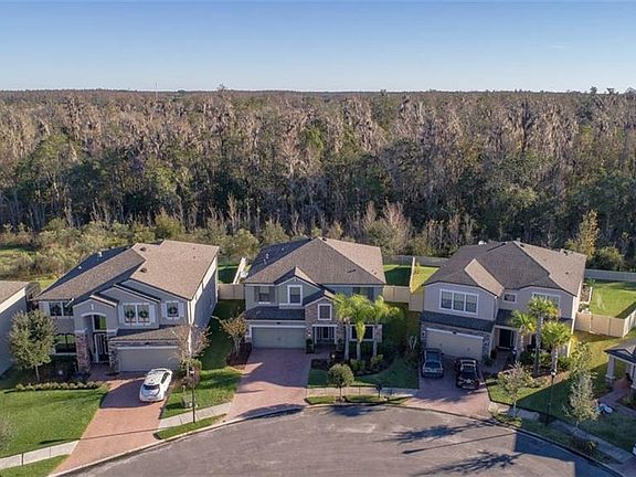 4th image of 19554 Whispering Brook Dr