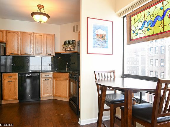 5th image of 3200 N Lake Shore Dr APT 1511