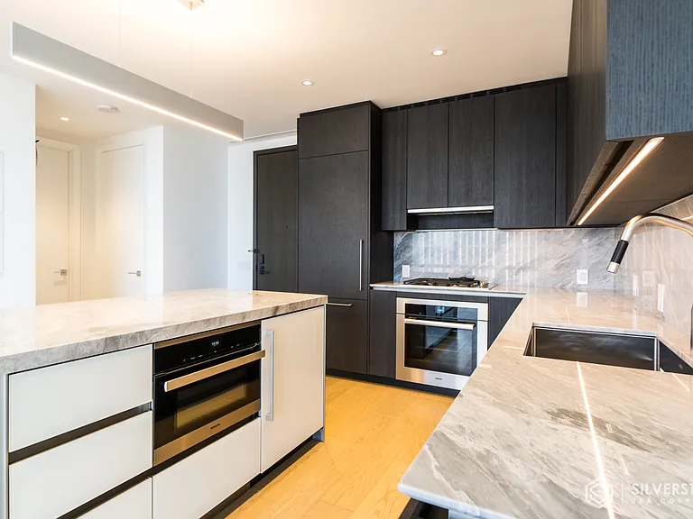 15 Hudson Yards #24G — Photo 17