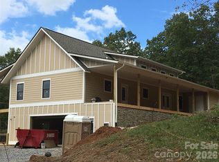 33 Hillcrest Rd, Black Mountain, NC 28711