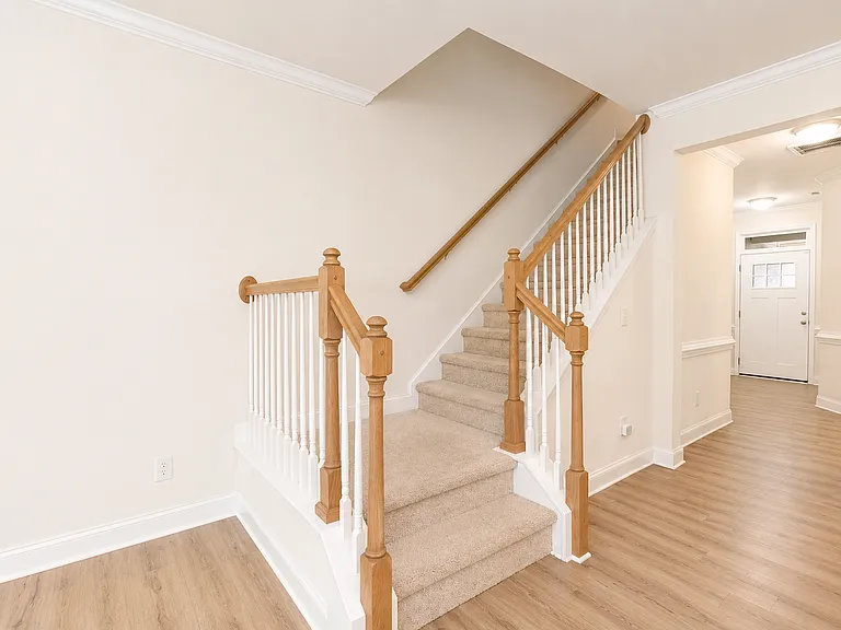 1013 Brennan Green Ct — Photo 10