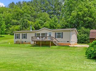 17 Serenity Creek Dr, Leicester, NC 28748