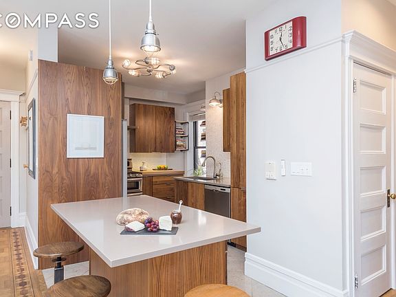 2nd image of 320 8th Ave APT 3R