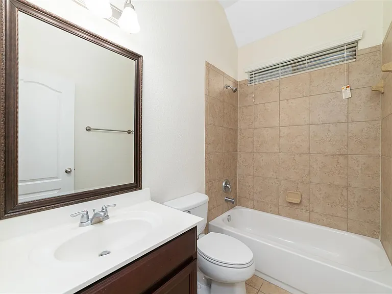 17314 Aldenwilds Ln — Photo 10