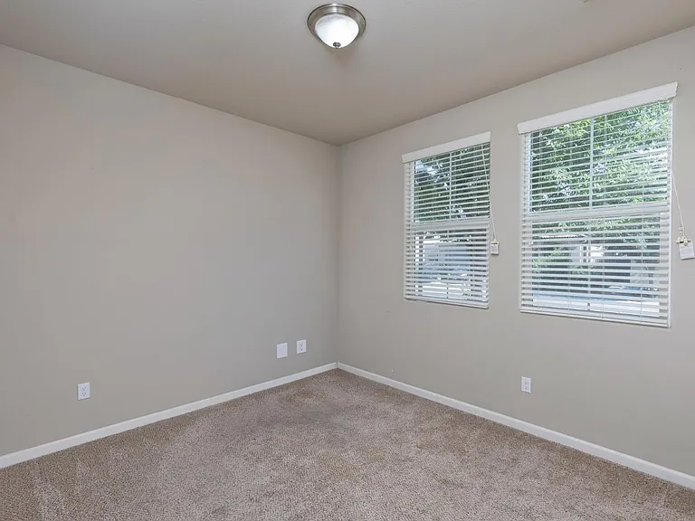 3720 Griffith Ave — Photo 6