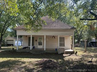 508 N 11th St, Hartshorne, OK 74547