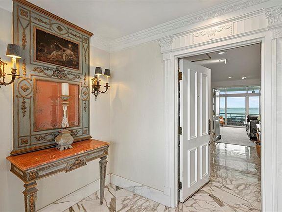 4th image of 988 Boulevard Of The Arts APT 1910