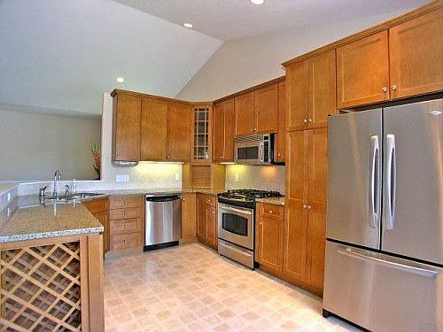 5th image of 3941 Crystal Waters Ln NE