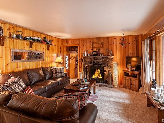 4th image of 1013 Sugarloaf Blvd