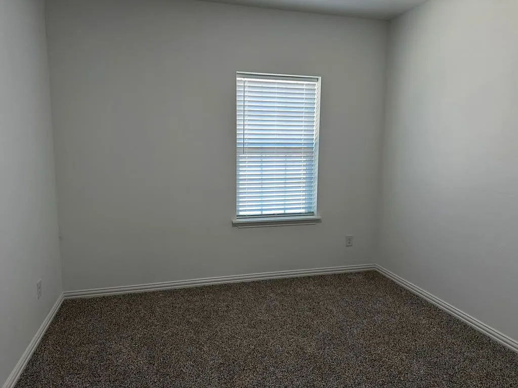 3 bed, 2.5 bath, 1500 sqft, $2,450 — Photo 3