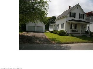 53 High St, Houlton, ME 04730