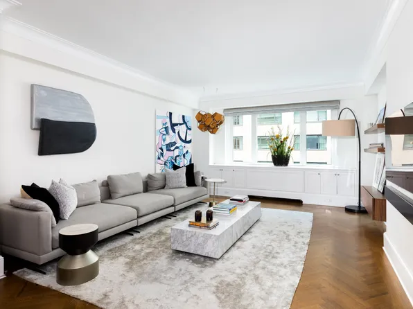 530 Park Avenue 7G image 1 of 15