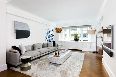 530 Park Avenue, #7G