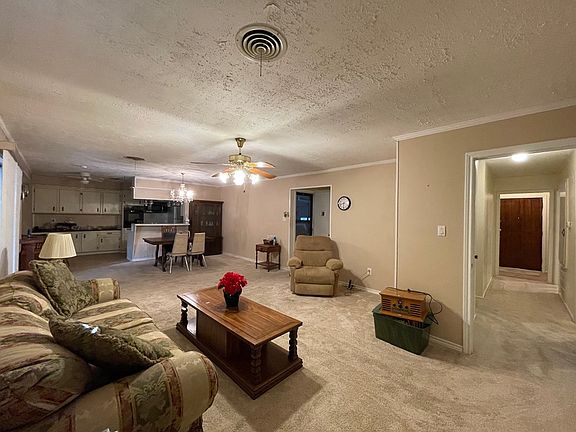 4th image of 2008 Baywood Dr