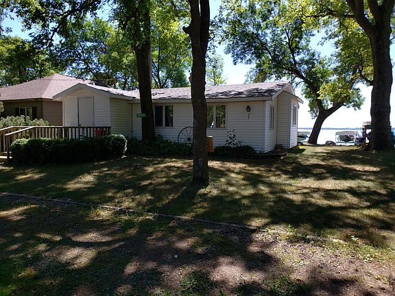 3rd image of 24731 McClelland Dr