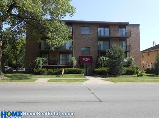 2400 A St APT 7, Lincoln, NE 68502