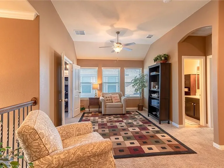 809 Park Place Ln — Photo 19