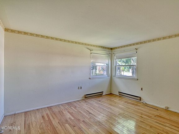5th image of 35 Columbus Boulevard #B