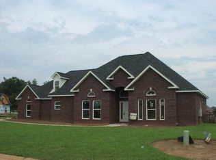 612 Childers Dr, Warner Robins, GA 31088