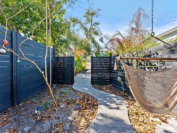 3rd image of 8505 N Lamar St #B