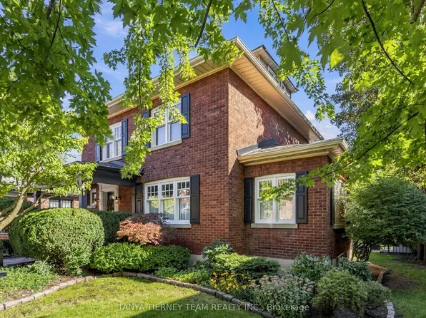 511 Centre St S, Whitby, ON L1N 4W5