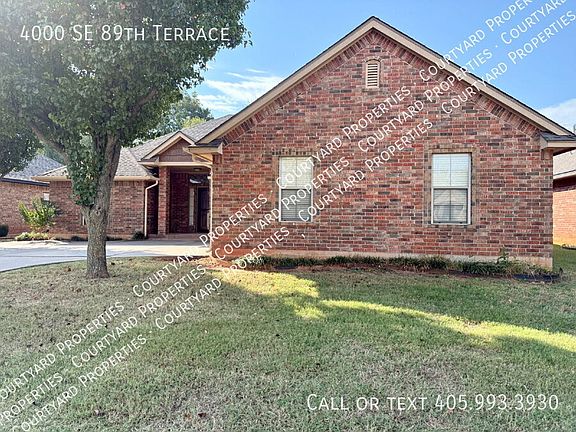 3rd image of 4000 SE 89th Ter