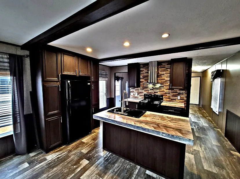 105 High St #2