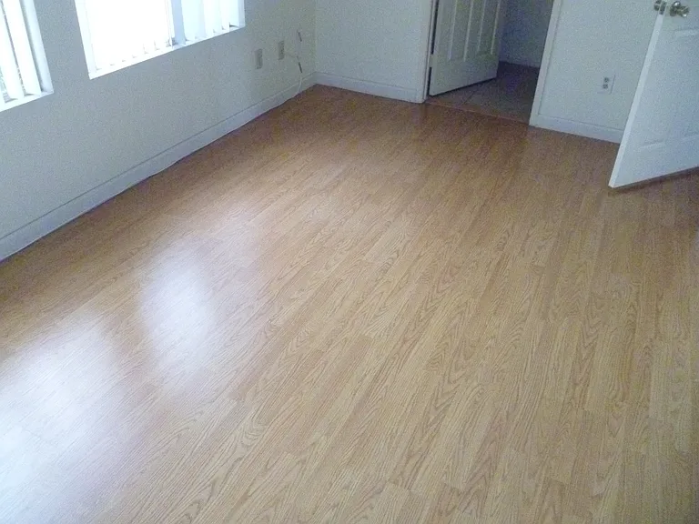 285 S Poplar Ave #B — Photo 10