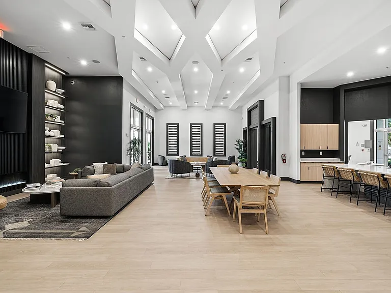 Bell Miramar Place — Photo 33