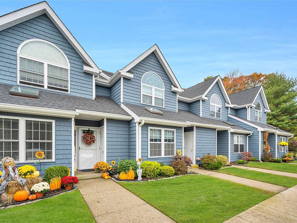1st image of 8 Sunridge Ln #8