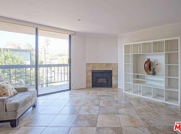 2nd image of 7320 Hawthorn Ave APT 104