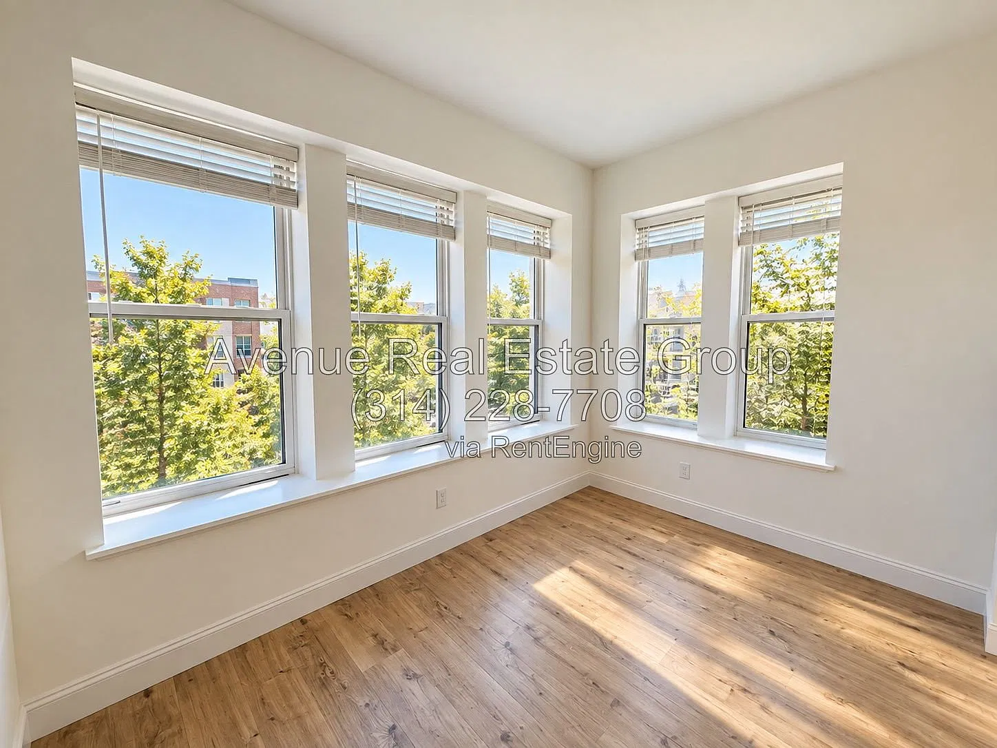 2 bed, 2.0 bath, 969 sqft, $1,550 — Photo 4