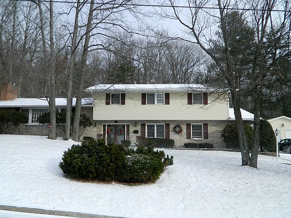 2nd image of 622 Valleyview Dr