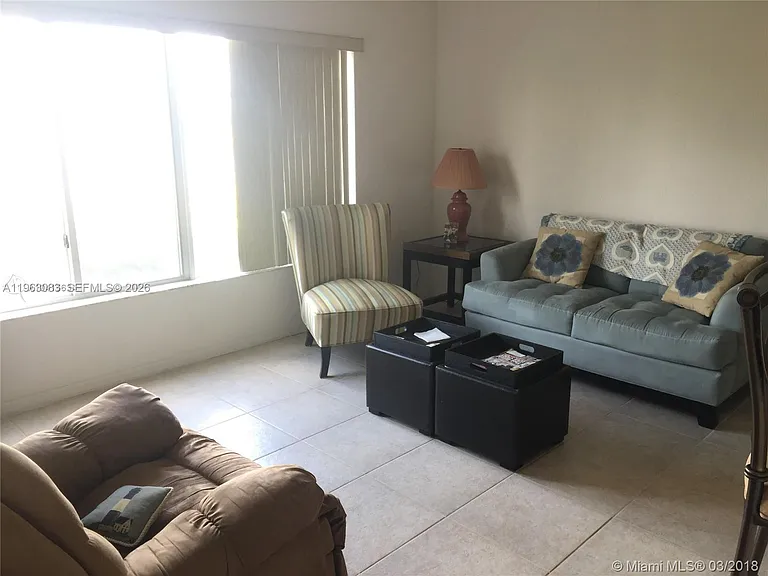 1904 SE 23rd Ave #1904 — Photo 8