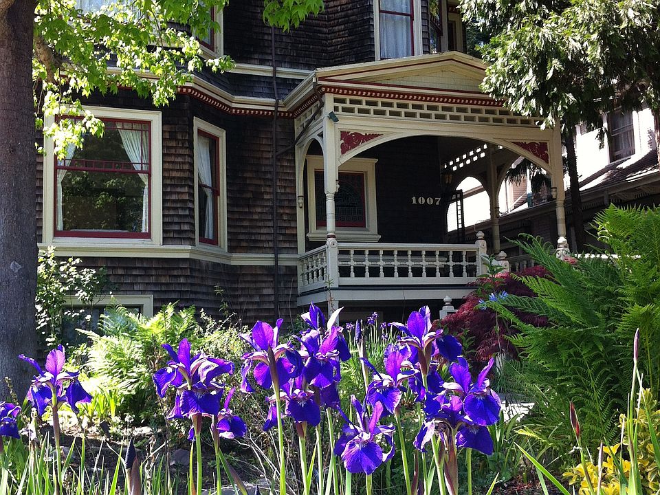 2nd image of 1007 Morton St