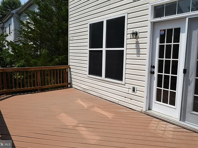 8819 Blue Royale Ln — Photo 19
