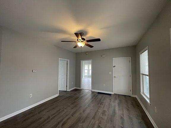4th image of 18 Harvard St #1