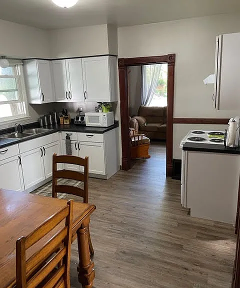 609 Menasha St #609 — Photo 3