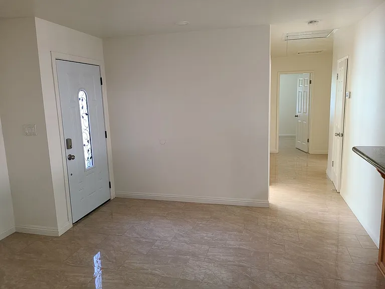 851 Taft Ave — Photo 20