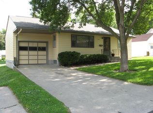 330 E Willow St, West Point, NE 68788