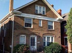 133 Chittenden Ave, Columbus, OH 43201